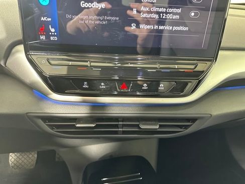 Used 2022 Volkswagen ID.4 Pro S image 22