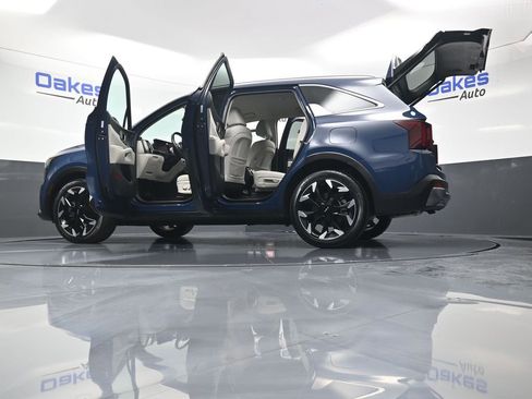 New 2025 Kia Sorento EX image 64