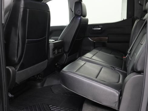 Used 2020 Chevrolet Silverado 1500 LT Trail Boss AWD/4WD image 9