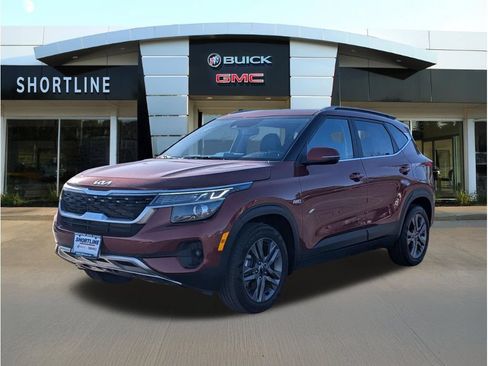 Used 2023 Kia Seltos S w/ Navigation Package AWD/4WD image 7