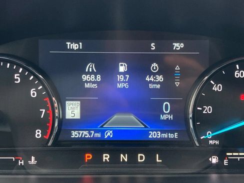Used 2023 Ford Explorer XLT w/ Equipment Group 202A RWD image 18