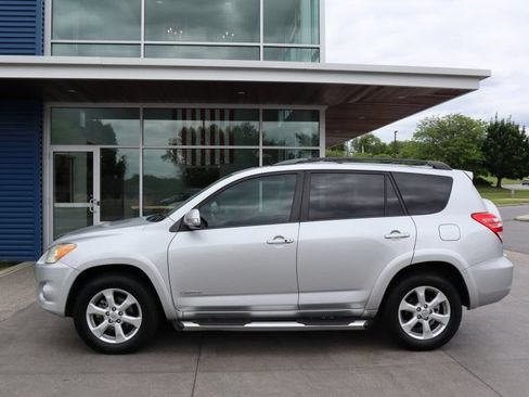 Used 2011 Toyota RAV4 Limited w/ Limited Extra Value Pkg AWD/4WD image 6