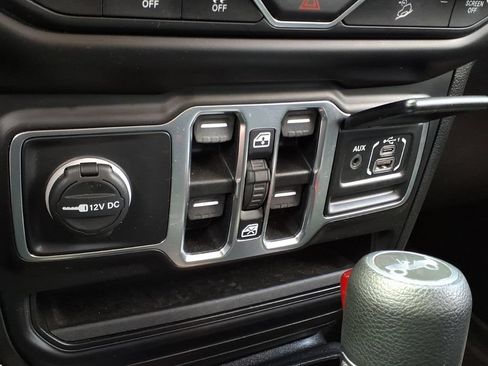 Used 2020 Jeep Wrangler Unlimited Sport S AWD/4WD image 17
