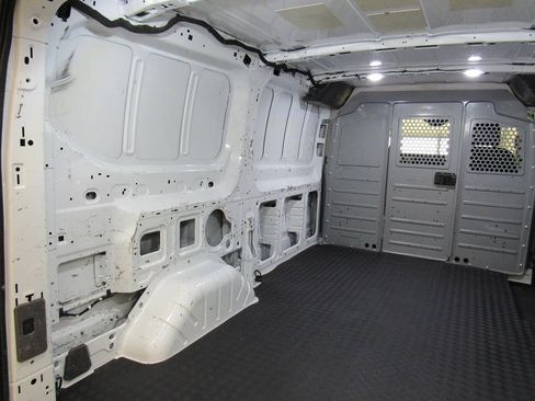 Used 2020 Ford Transit 150 Low Roof RWD image 17