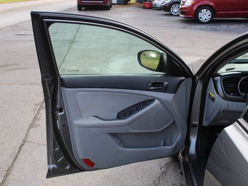 Used 2015 Kia Optima LX FWD image 34