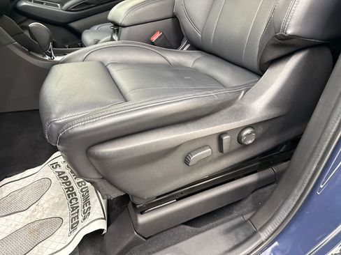 Certified 2023 Subaru Ascent Limited w/ Technology Package image 12