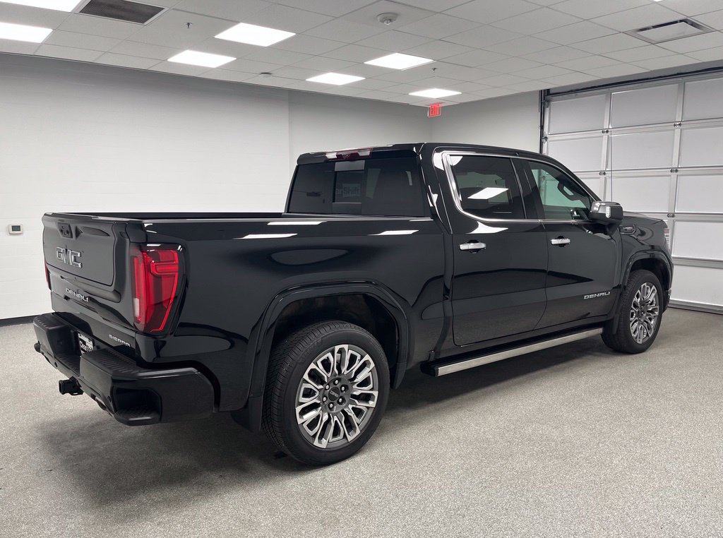Used 2026 GMC Sierra 1500 Denali Ultimate AWD/4WD image 11
