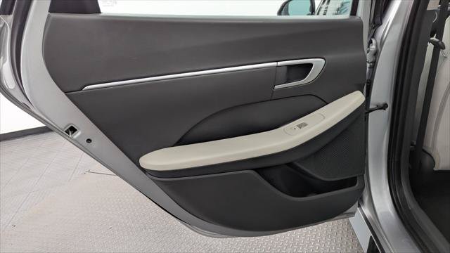 Used 2024 Hyundai Sonata SEL FWD image 16