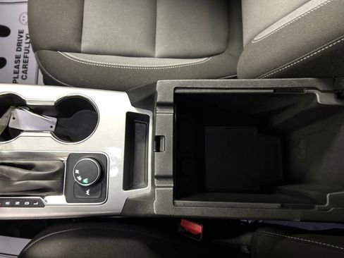 Used 2025 Chevrolet Blazer LT FWD image 21