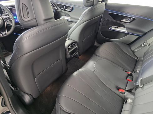 Certified 2025 Mercedes-Benz E 450 4MATIC Sedan image 15