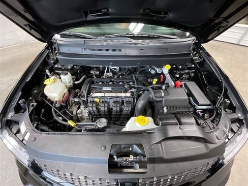 Used 2020 Dodge Journey SE w/ SE Popular Equipment Group FWD image 32