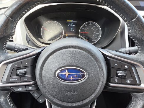 Used 2022 Subaru Ascent Premium w/ Convenience Package AWD/4WD image 13