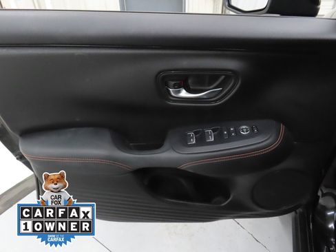 Used 2023 Honda HR-V Sport image 9