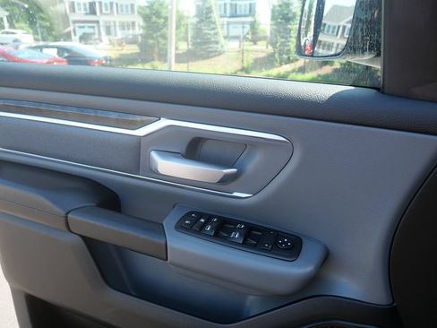 Used 2019 RAM 1500 Big Horn AWD/4WD image 15