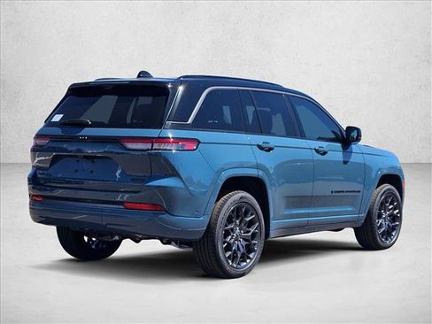 New 2026 Jeep Grand Cherokee L Limited AWD/4WD image 2