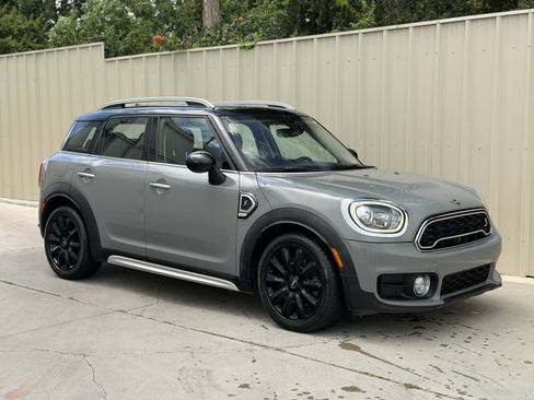 Used 2019 MINI Cooper Countryman S w/ Premium Package FWD image 3