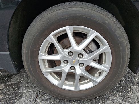 Used 2023 Chevrolet Equinox LT image 9