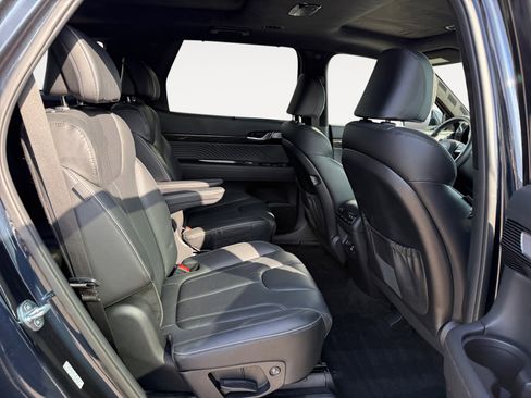 Certified 2025 Hyundai Palisade Calligraphy image 18
