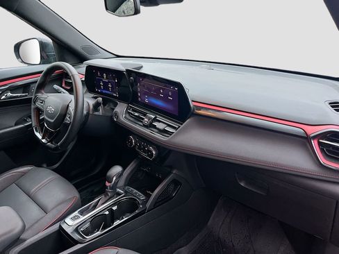 Used 2025 Chevrolet TrailBlazer RS w/ Convenience Package image 28