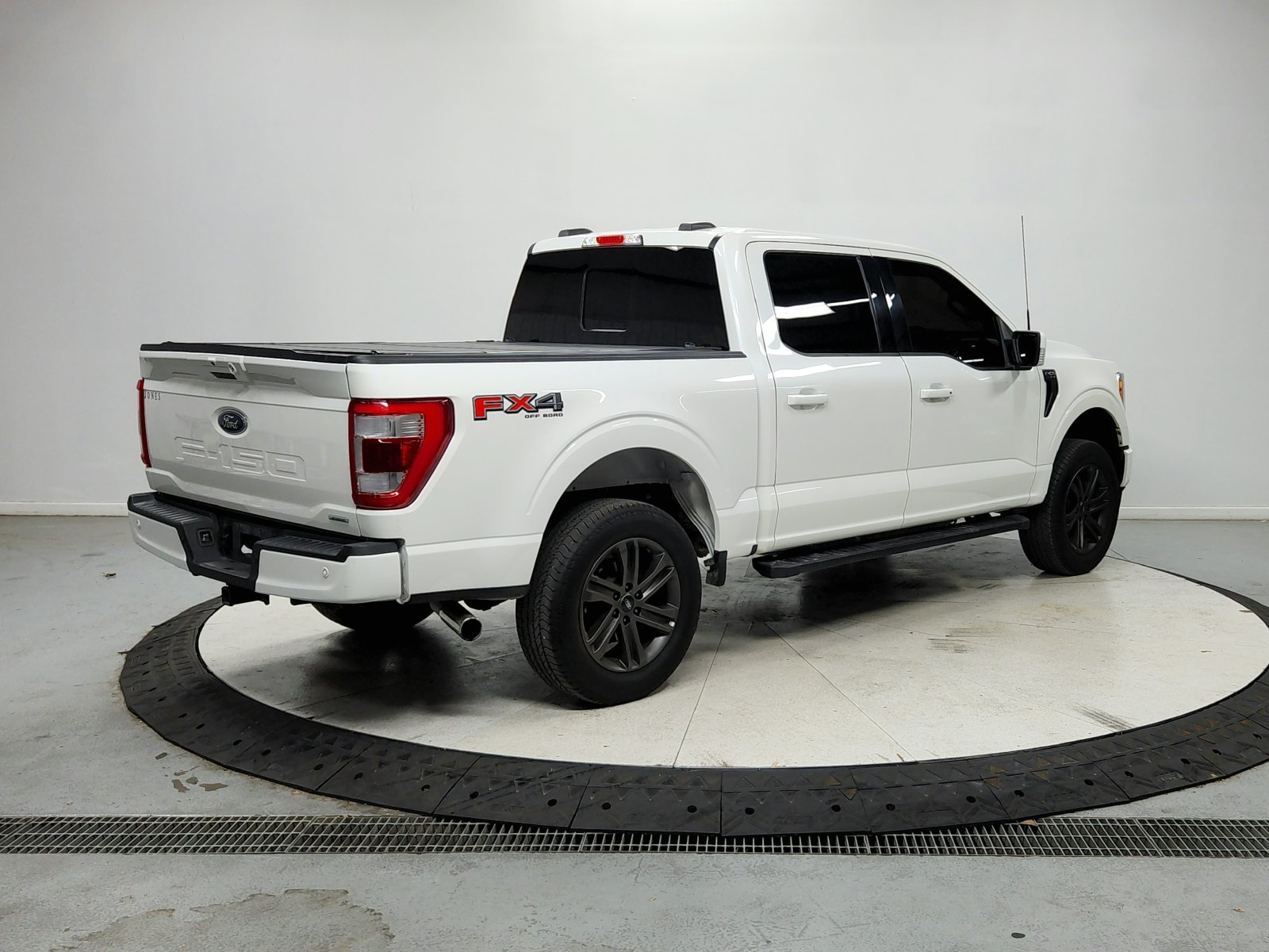 Used 2022 Ford F150 Lariat AWD/4WD image 8