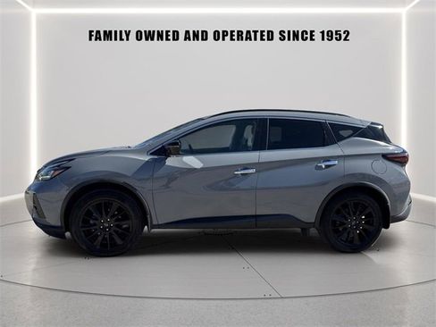 Used 2023 Nissan Murano SV w/ SV Midnight Edition Package image 2