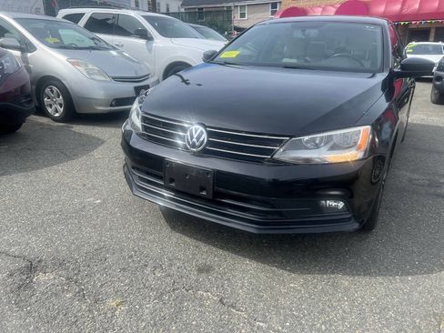 Used 2016 Volkswagen Jetta Sport image 23