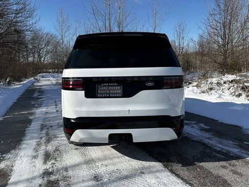 Used 2023 Land Rover Discovery S R-Dynamic image 6