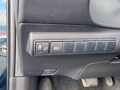 Used 2021 Toyota Corolla SE image 27