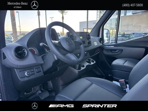New 2025 Mercedes-Benz Sprinter 2500 image 21
