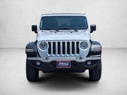 Used 2018 Jeep Wrangler Unlimited Sport S AWD/4WD image 2