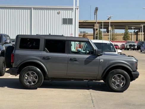 Used 2025 Ford Bronco Big Bend AWD/4WD image 3