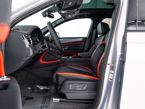 New 2026 Bentley Bentayga Speed image 11