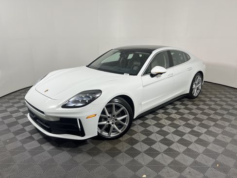 Certified 2025 Porsche Panamera image 1