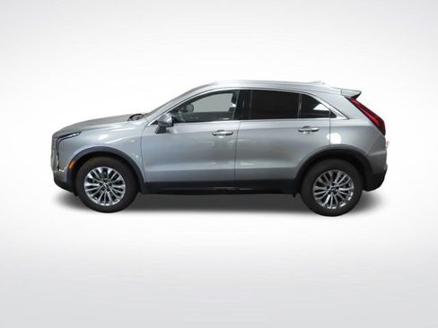 Certified 2025 Cadillac XT4 Premium Luxury image 2