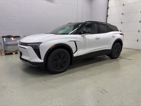 New 2026 Chevrolet Blazer EV LT image 6