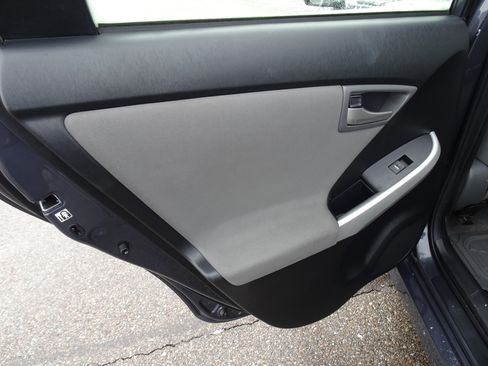 Used 2013 Toyota Prius Two image 16