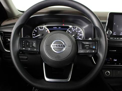 Certified 2021 Nissan Rogue SV FWD image 25