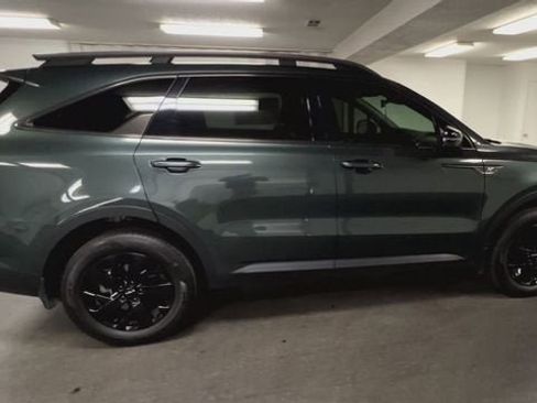 Used 2023 Kia Sorento S w/ Panoramic Sunroof Package image 9