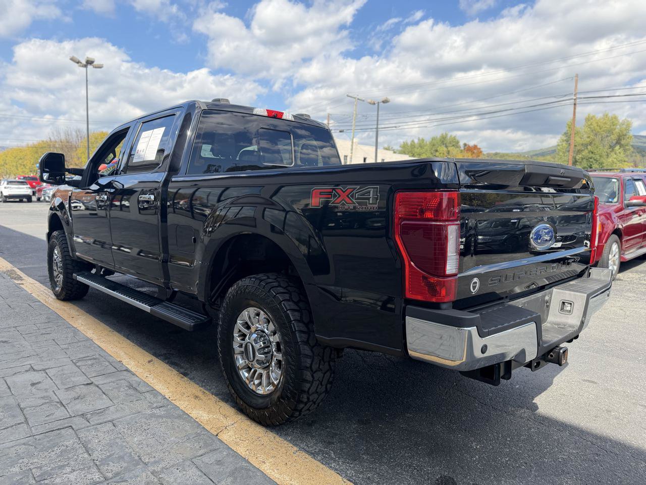 Used 2021 Ford F250 XLT w/ XLT Premium Package AWD/4WD image 6