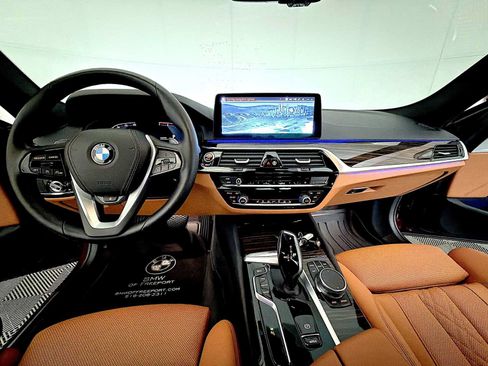 Certified 2023 BMW 530i xDrive w/ Convenience Package AWD/4WD image 16