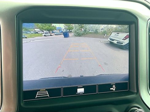 Used 2020 Chevrolet Silverado 1500 LT Trail Boss AWD/4WD image 13