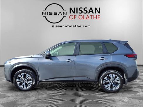 Used 2023 Nissan Rogue SV image 19
