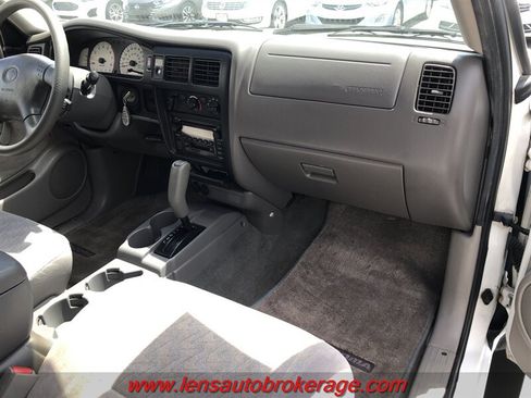 Used 2003 Toyota Tacoma PreRunner RWD image 19