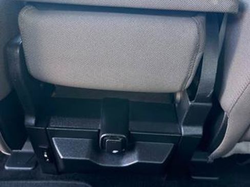 Used 2018 Ford F150 XLT AWD/4WD image 7