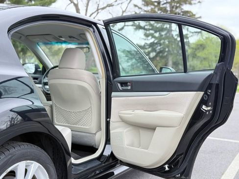 Used 2013 Subaru Legacy 2.5i Premium image 16