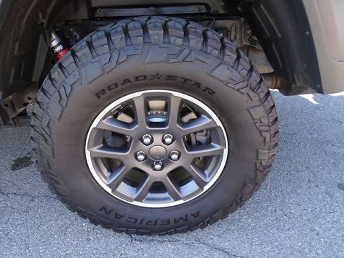 Used 2020 Jeep Gladiator Rubicon AWD/4WD image 11