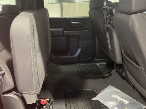 Used 2025 Chevrolet Silverado 2500 Custom w/ Custom Convenience Package image 29