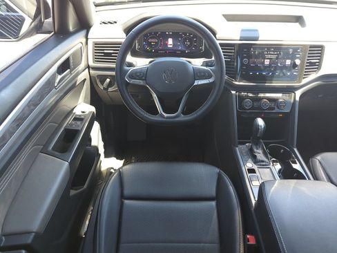 Used 2023 Volkswagen Atlas Cross Sport SE w/ Panoramic Sunroof Package FWD image 14