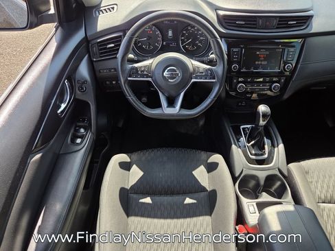 Used 2020 Nissan Rogue SV FWD image 13