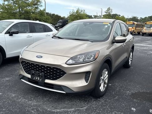 Used 2020 Ford Escape SE AWD/4WD image 2